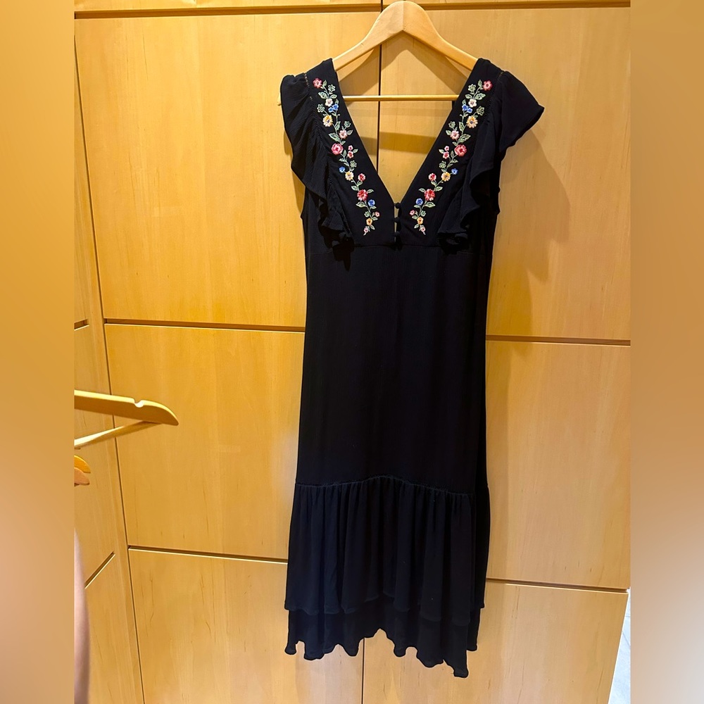 Black embroidered flower flowy dress
